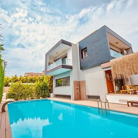 Seaside Luxury Vacation With Privacy *