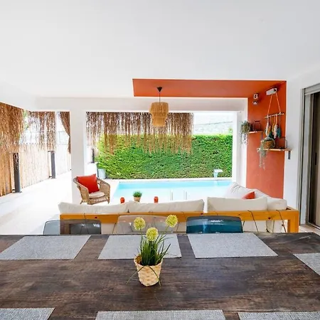 Villa Seaside Luxury Vacation With Privacy