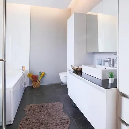 Seaside Luxury Vacation With Privacy *